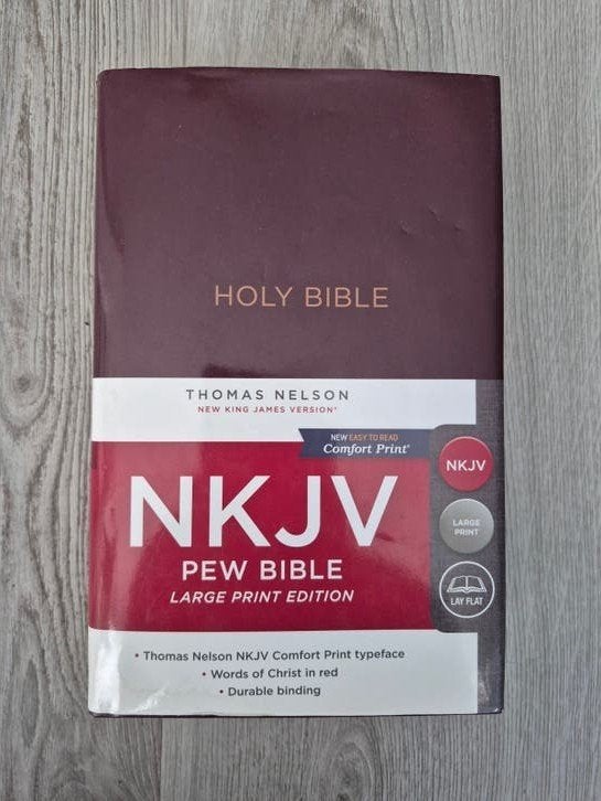 Holy Bijbel New King James Version, Thomas Nelson, Ophalen of Verzenden, Zo goed als nieuw, Christendom | Katholiek