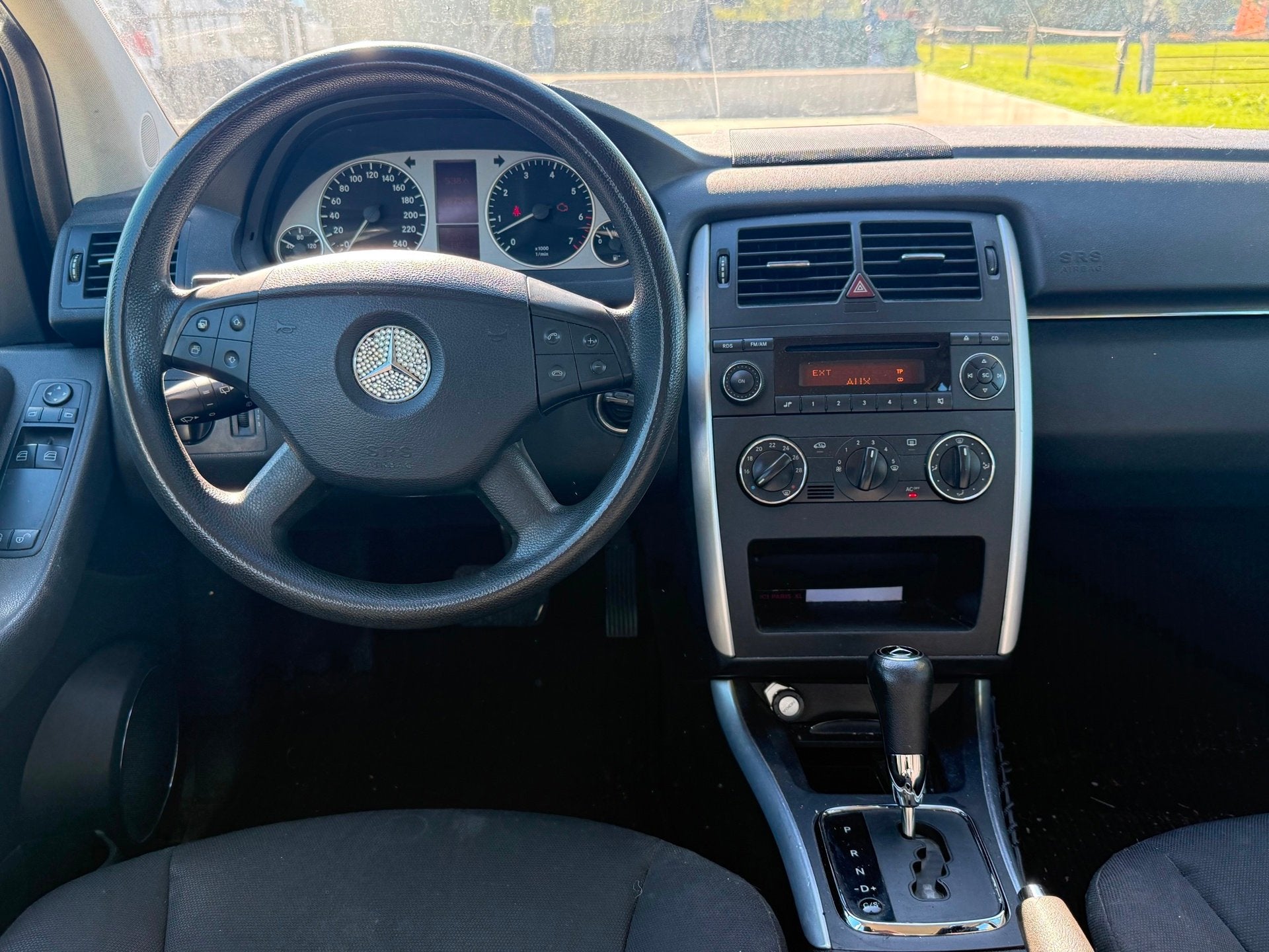 Mercedes-Benz B-klasse 170 Automaat ! Nieuwe APK !, Auto's, Stof, Gebruikt, Zwart, 4 cilinders