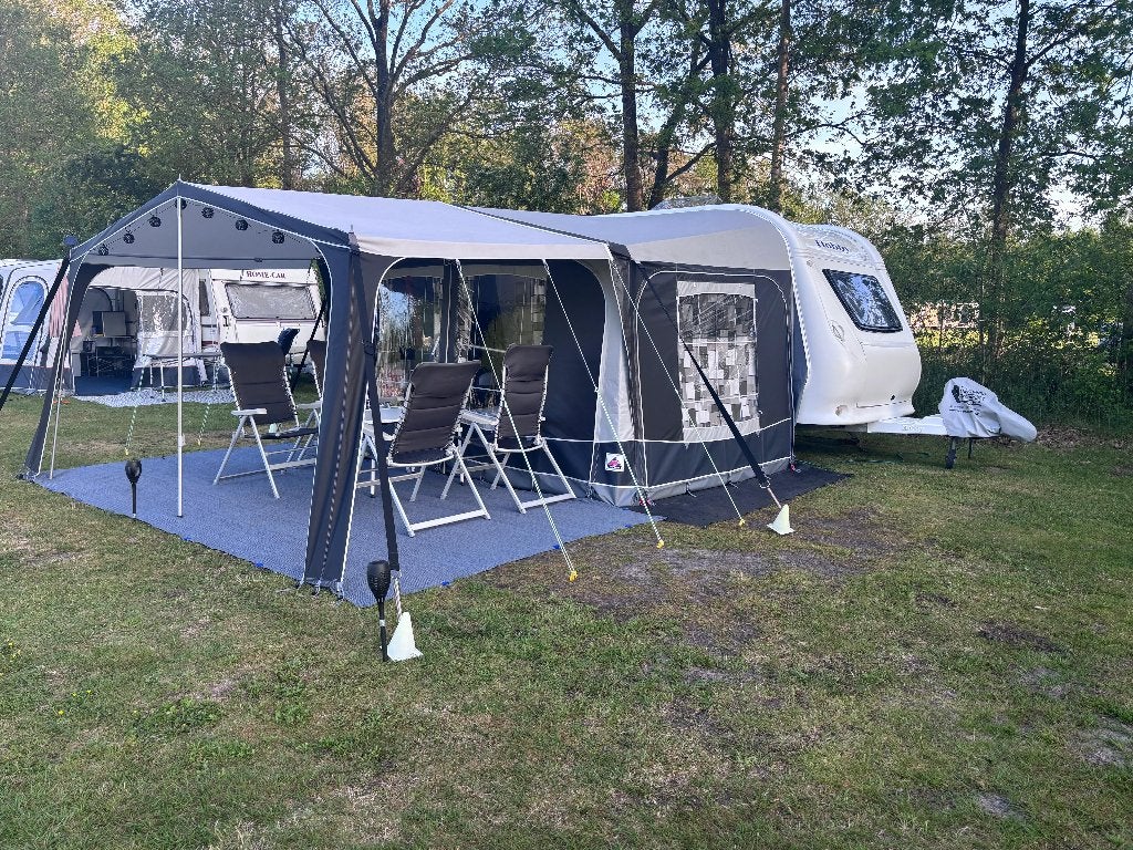 Hobby de Luxe 400FS, Hobby, Treinzit, Particulier, 4 tot 5 meter