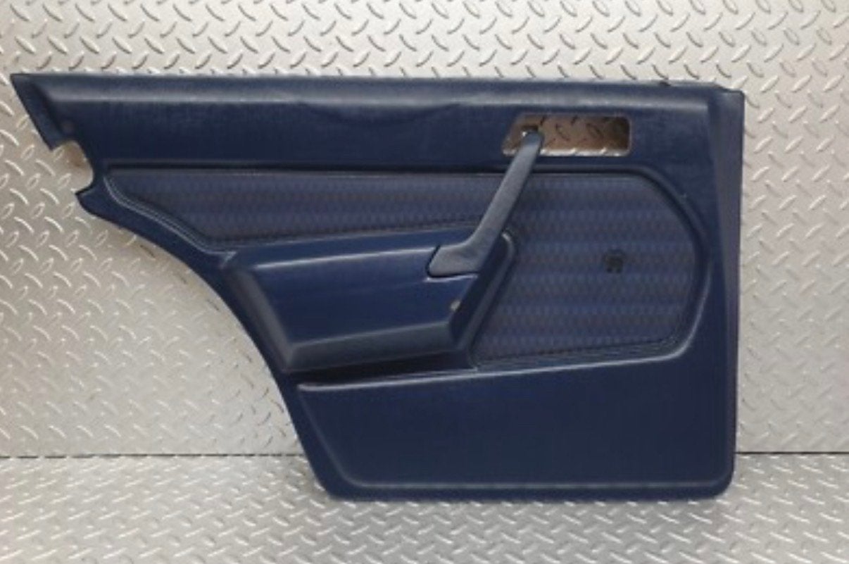 GEZOCHT Deurpanelen Mercedes-Benz W201 190 Blauw, Auto-onderdelen, Verzenden, Gebruikt, Mercedes-Benz