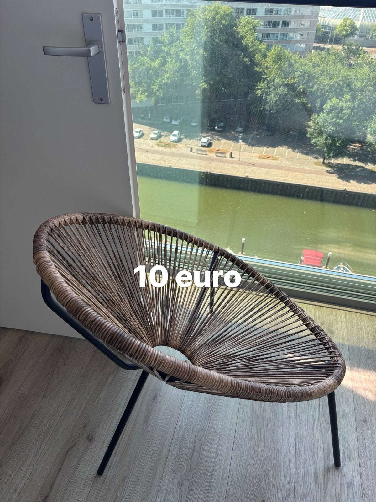 Stijlvolle rotan fauteuil in uitstekende staat, Ophalen, Bruin, Riet of Rotan, Zo goed als nieuw