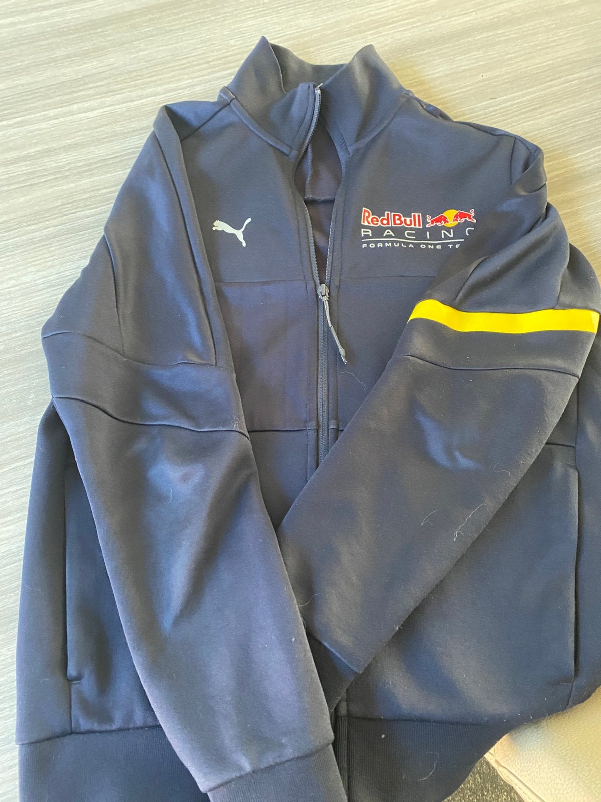 Red bull vest puma origineel, Ophalen, Zo goed als nieuw