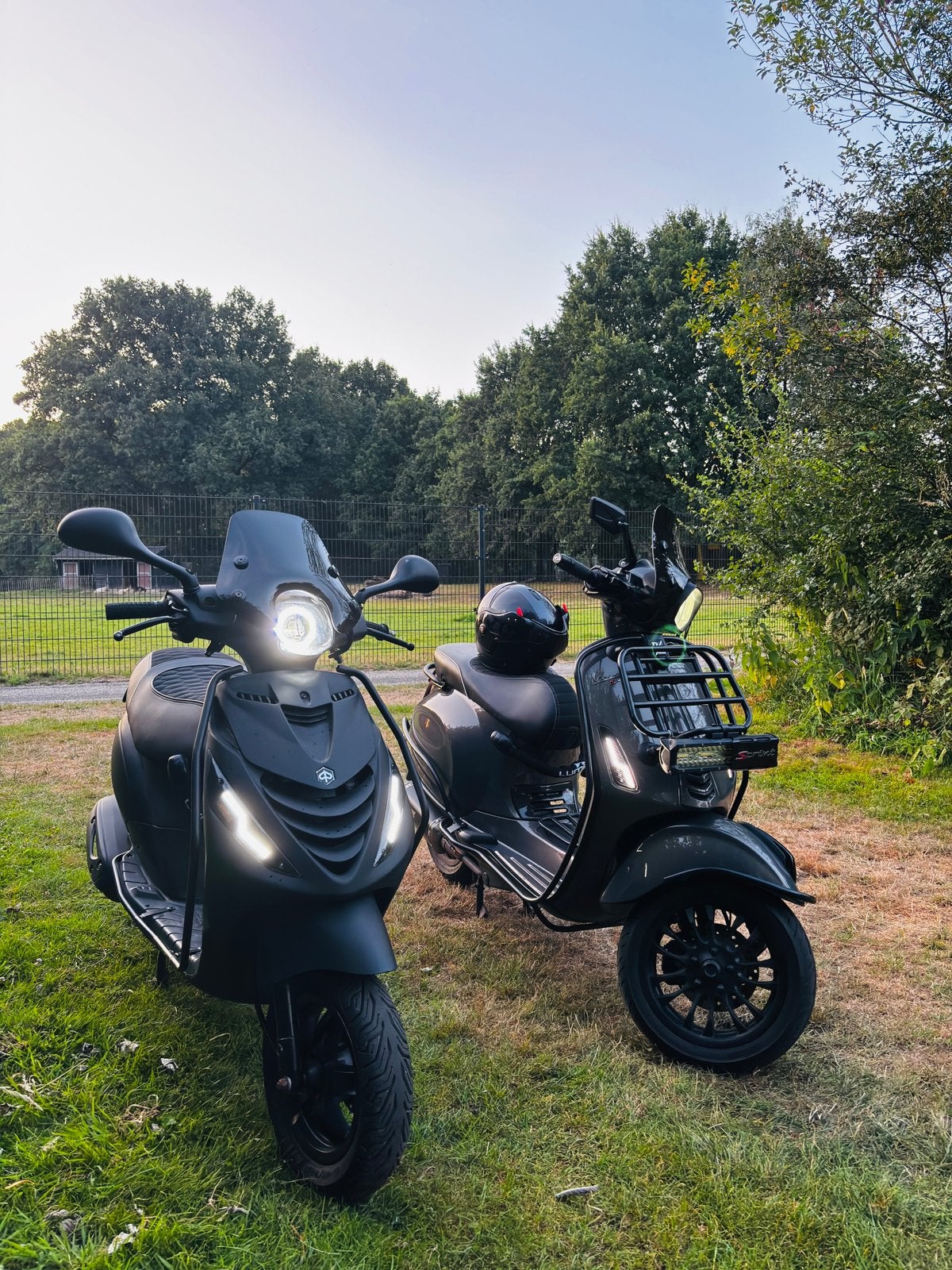 Full option Piaggio zip 4t iget, Ophalen, Zo goed als nieuw, Benzine, Zip