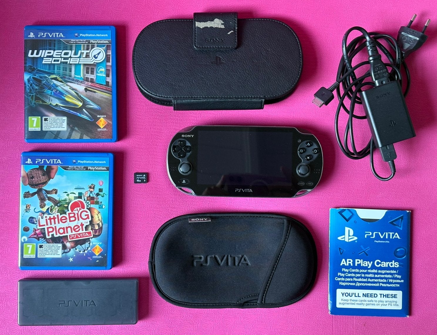 Sony PS VITA Oled / model: PCH-1004 / met twee spellen, Verzenden, Gebruikt, Zwart, Met games