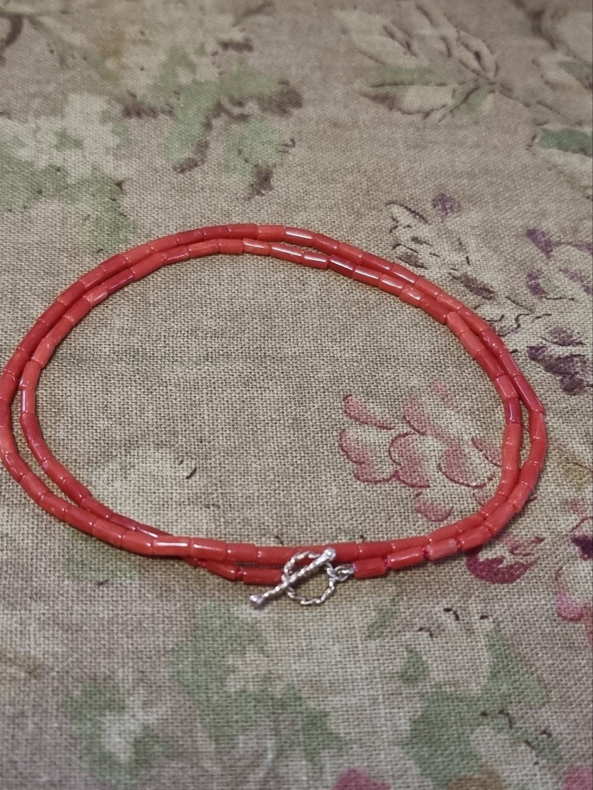 Antiek collier bloedkoraal met gouden kapitelslotje, Verzenden, Goud, Ketting