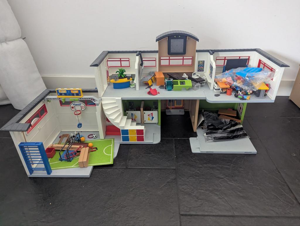 Grote Playmobil school met veel accessoires, Ophalen of Verzenden, Gebruikt, Complete set