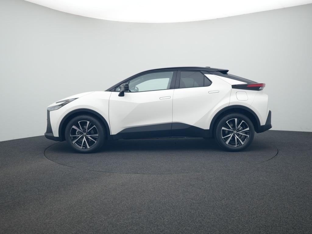 Toyota C-HR 1.8 Hybrid 140 Dynamic *NIEUW* (bj 2026), Auto's, Toyota, 12 maanden, 725 kg, 4 cilinders, Wit
