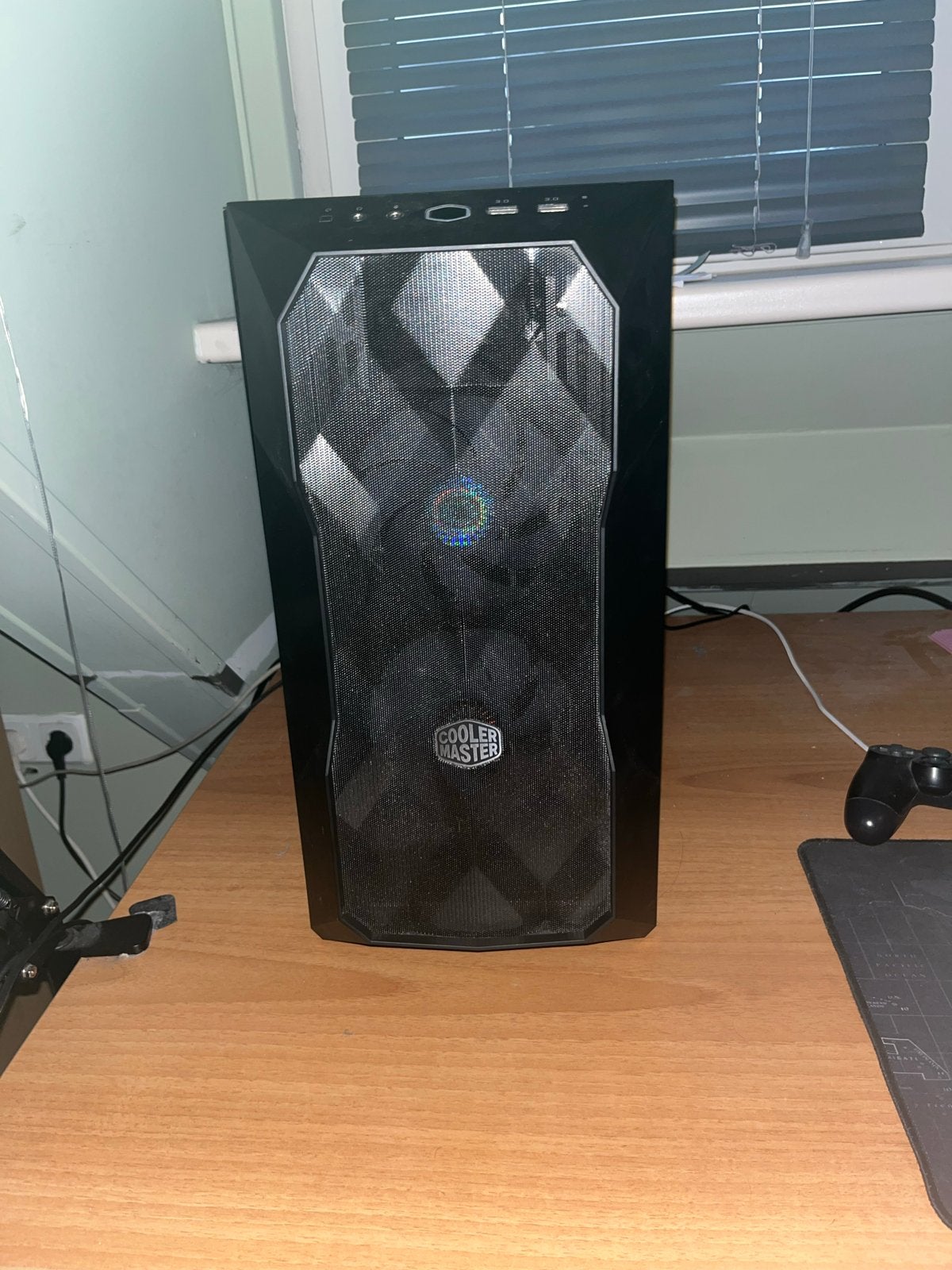 Foto 3 van Gaming PC Jaguar V3 - RTX 4060 - Ryzen 5 5600X - 16GB RAM