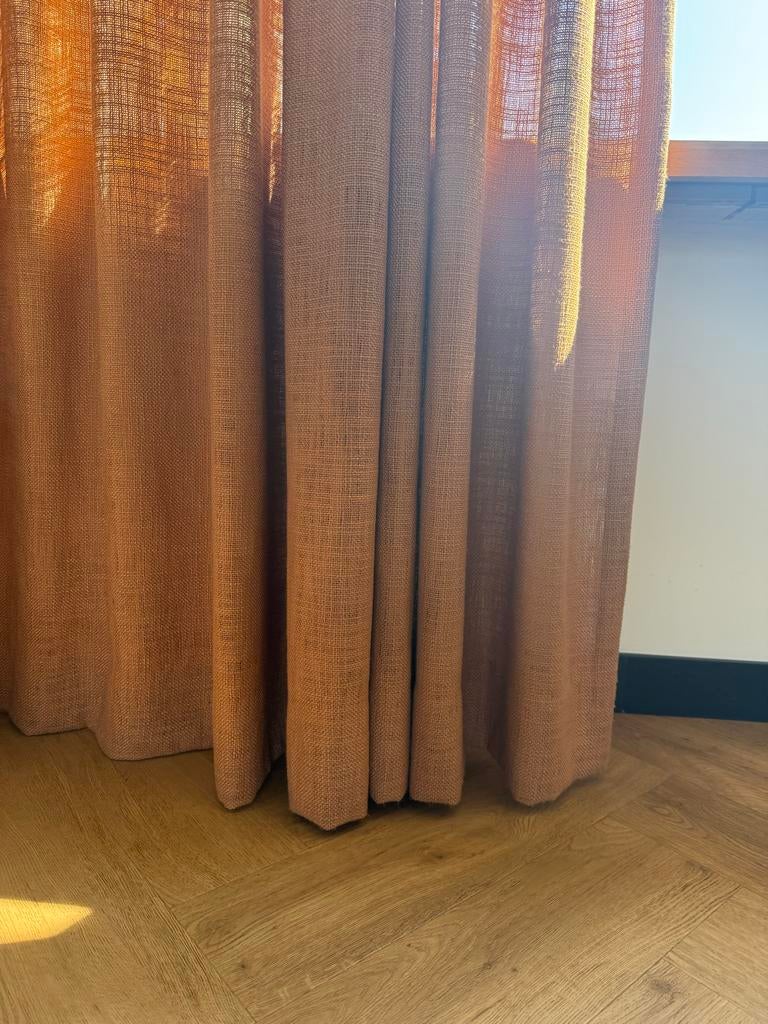 Mooie Artelux gordijnen in gemberkleur (395x260 cm), Ophalen, Zo goed als nieuw, Bruin, 200 cm of meer
