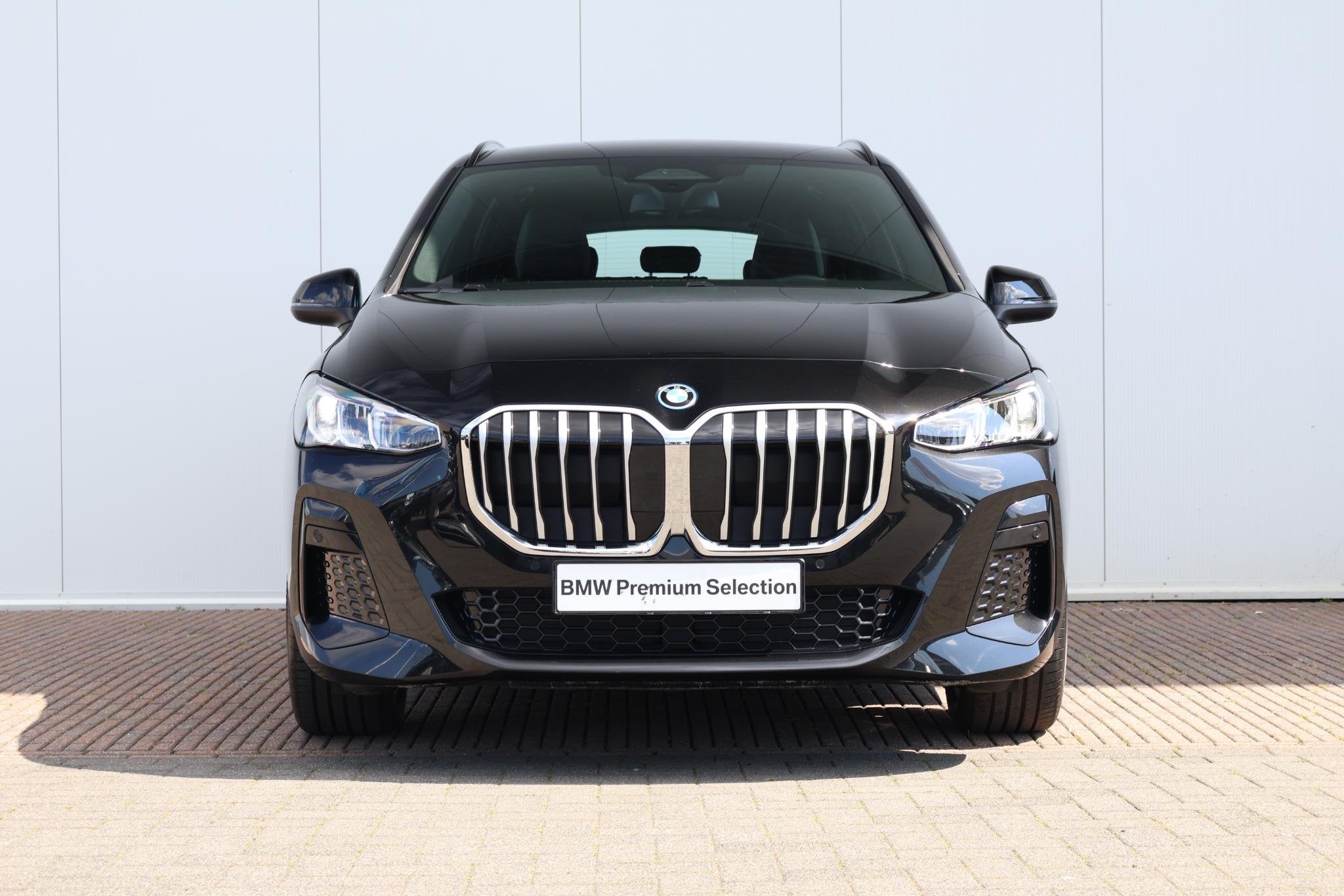 BMW 2 Serie Active Tourer 230e xDrive | SoH 100% | M-Sport p, Auto's, Automaat, Stof, Gebruikt, Metallic lak