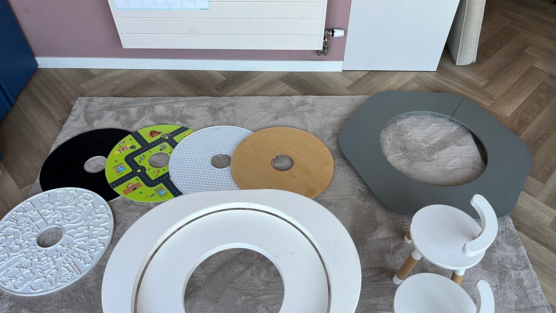 Stokke speeltafel kinderen met toebehoren, Ophalen, Gebruikt, Tafel(s) en Stoel(en)