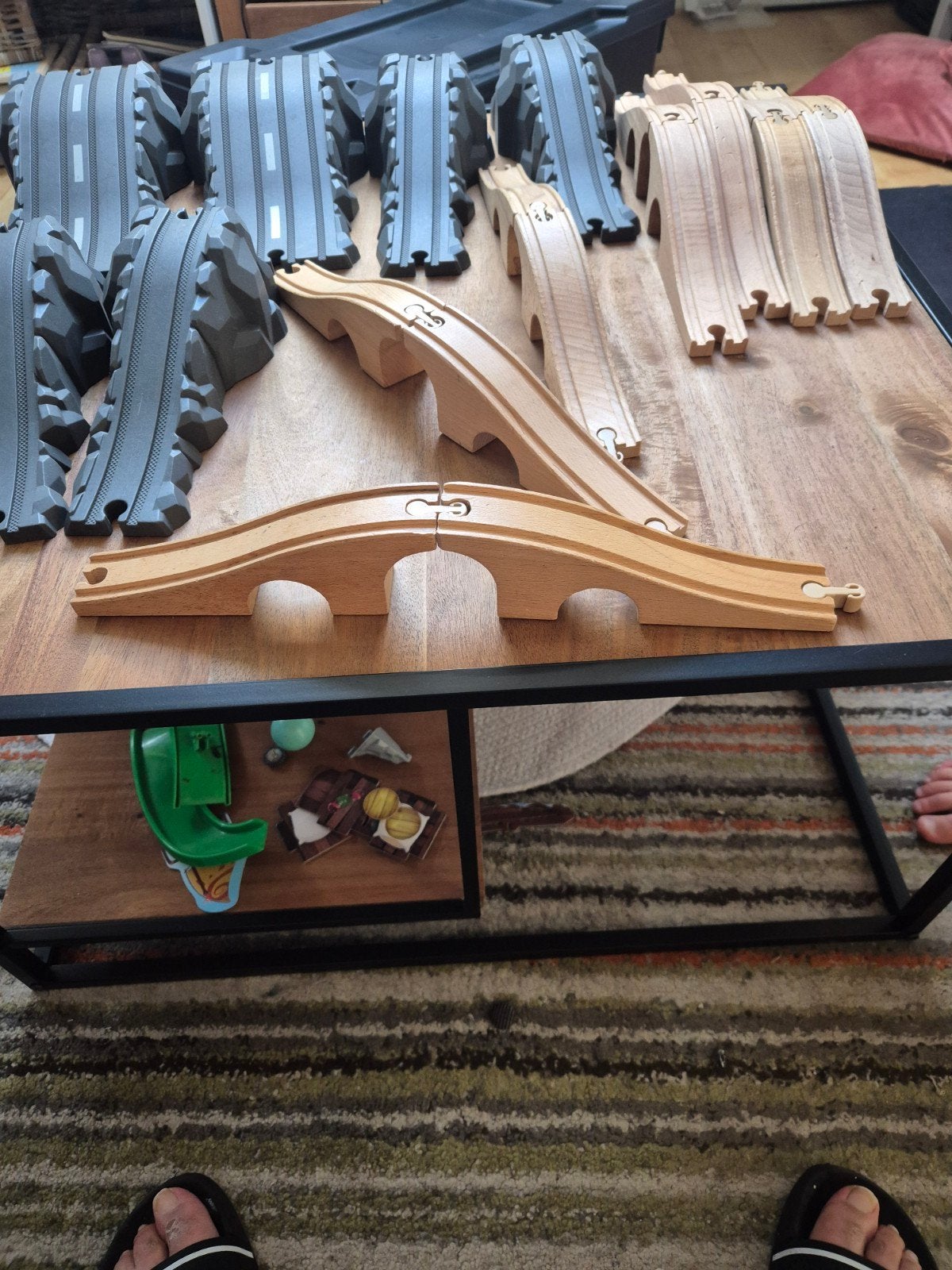 Grote partij houten treinbaan en accessoires, Kinderen en Baby's, Ophalen of Verzenden, Gebruikt, Overige merken