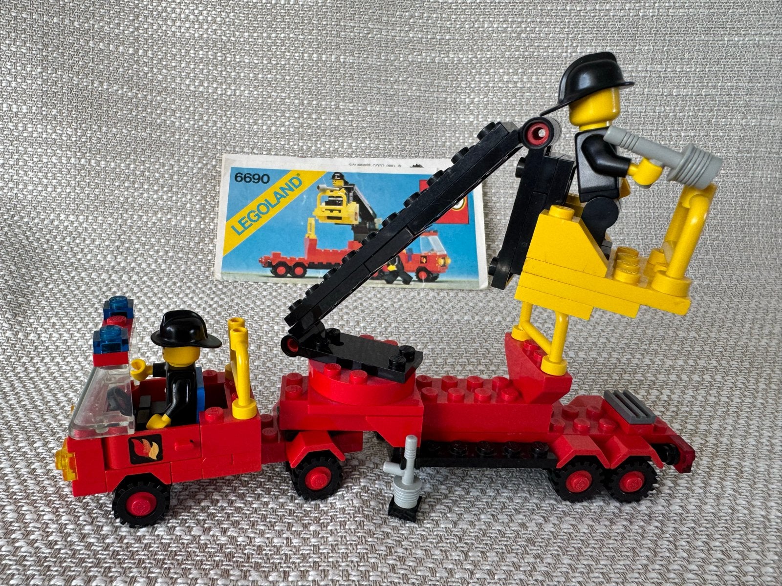 LEGO Legoland 6690 Brandweerwagen met ladder (vintage), Gebruikt, Lego, Ophalen of Verzenden, Complete set