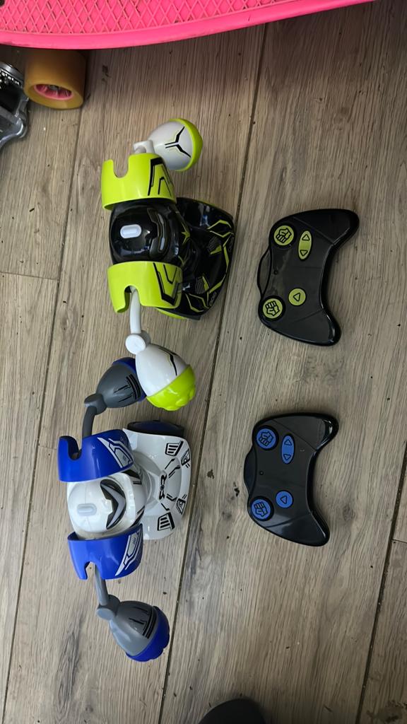 2x Interactieve RC Robots met Afstandsbediening, Kinderen en Baby's, Ophalen of Verzenden, Gebruikt, Jongen of Meisje