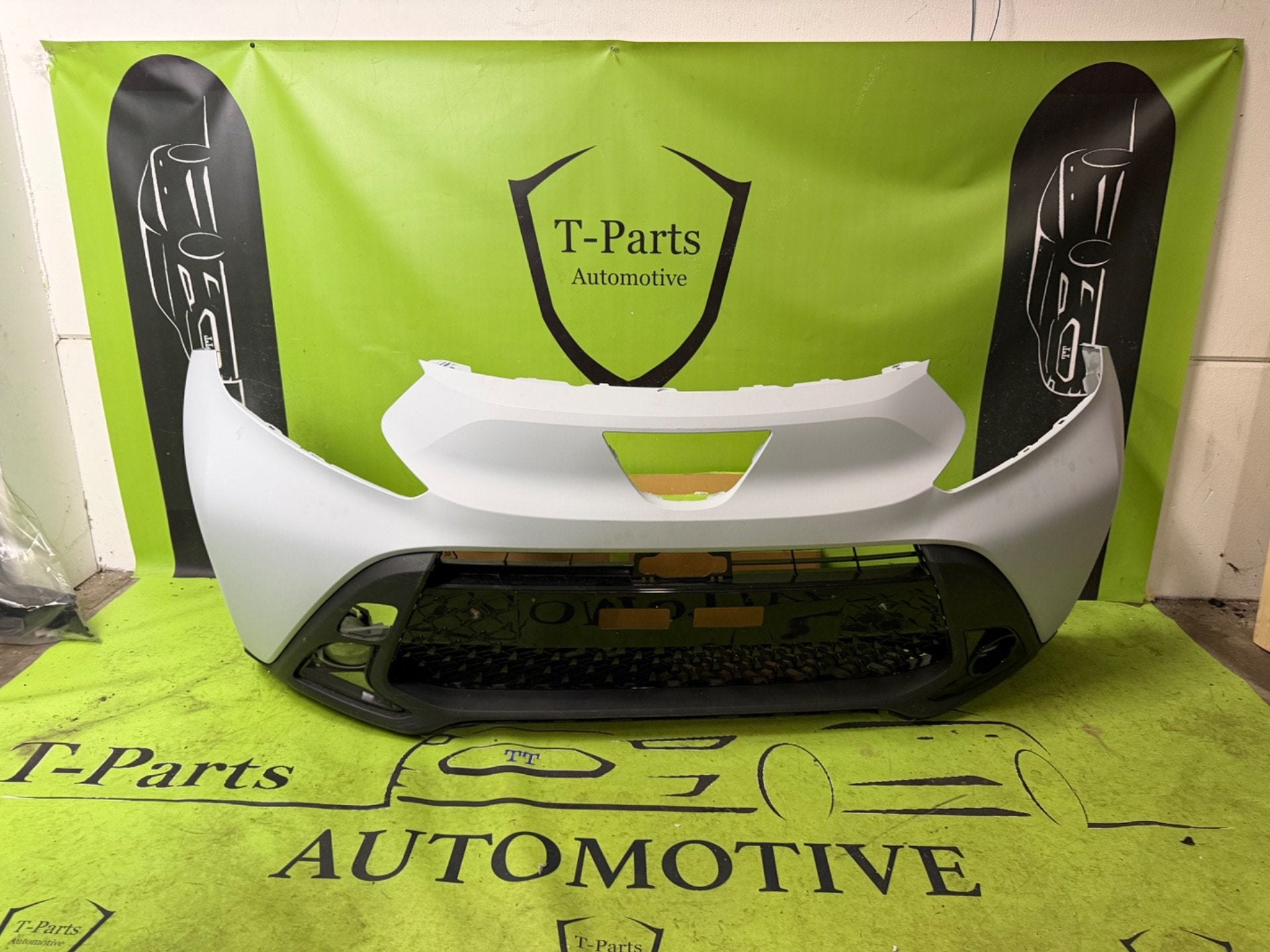 Toyota aygo X voorbumper origineel bumper nieuw 22+