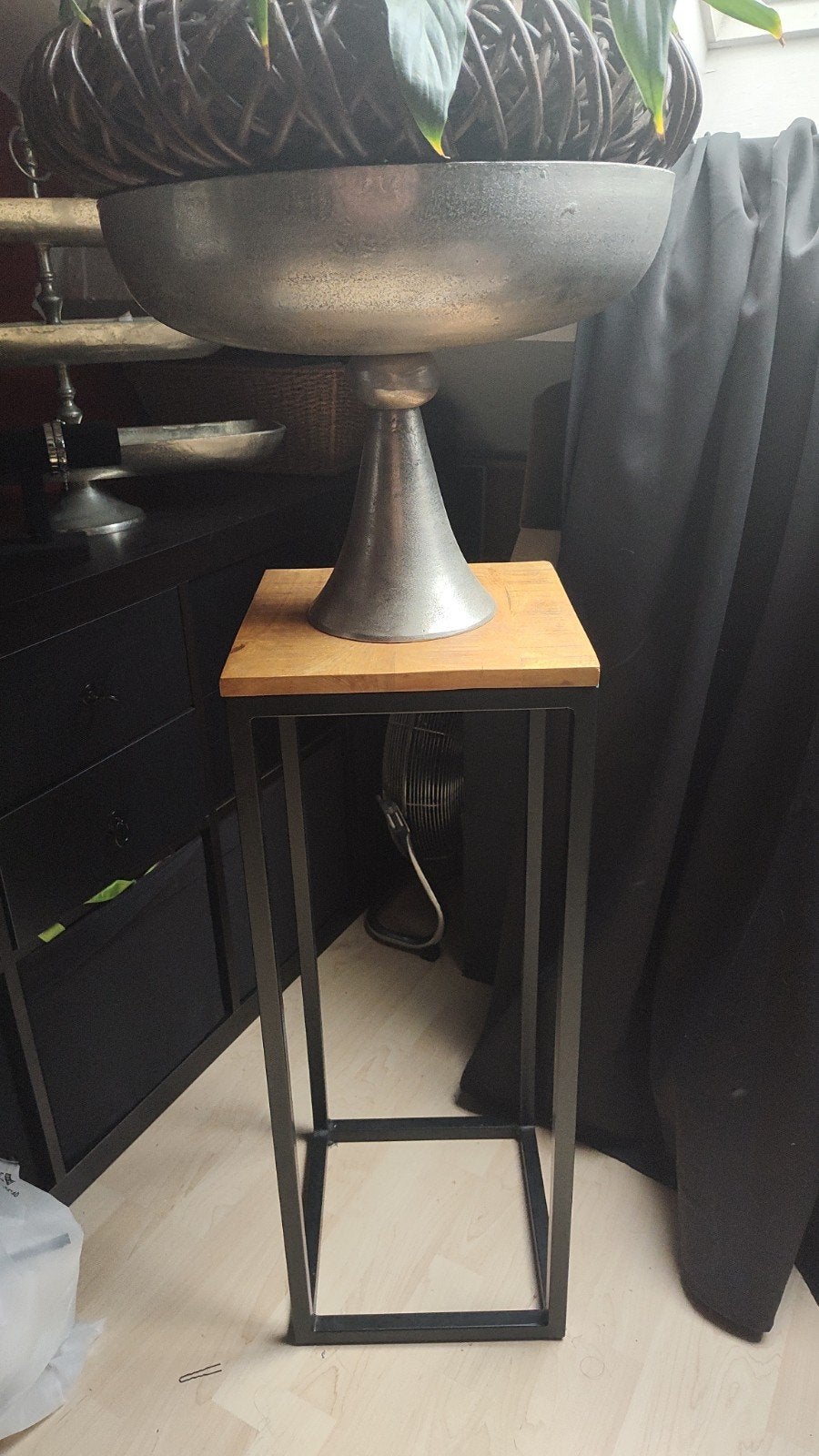 hoge planten tafel met mango hout, Ophalen, Vierkant, Zo goed als nieuw, 75 cm of meer
