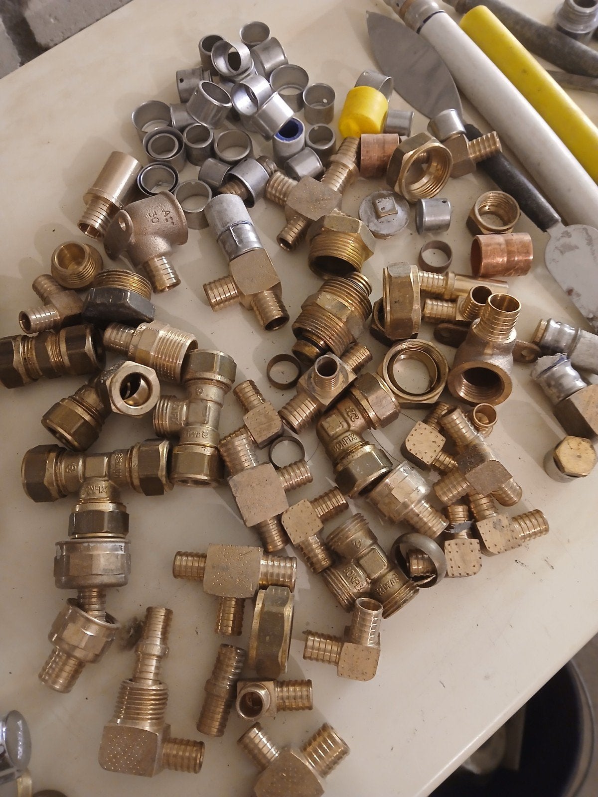 Diverse koperen en messing fittingen en koppelingen, Overige materialen, Gebruikt, Overige typen, Minder dan 2 meter