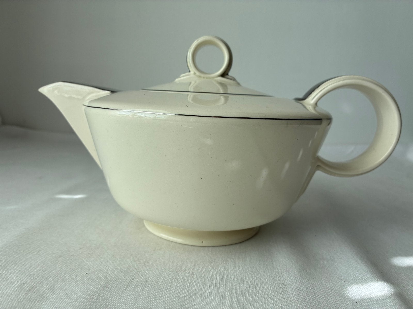 Vintage Petrus Regout Maastricht Theepot - Vorm Grana, Antiek en Kunst, Ophalen of Verzenden