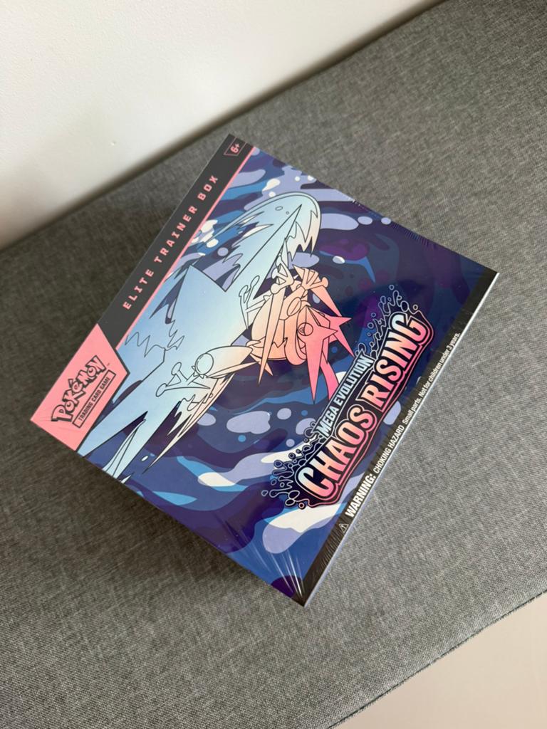 Pokemon Chaos Rising - Elite Trainer Box, Ophalen of Verzenden, Nieuw, Boosterbox, Foil