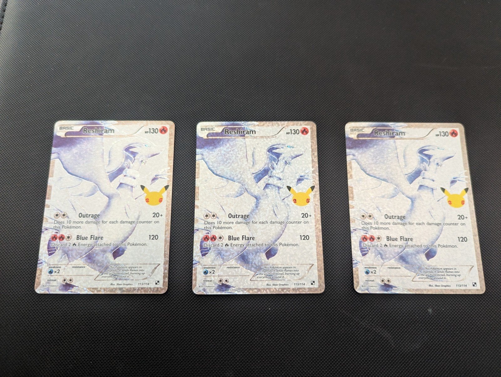 3X reshiram #113 celebrations fresh uit pack, Ophalen, Nieuw