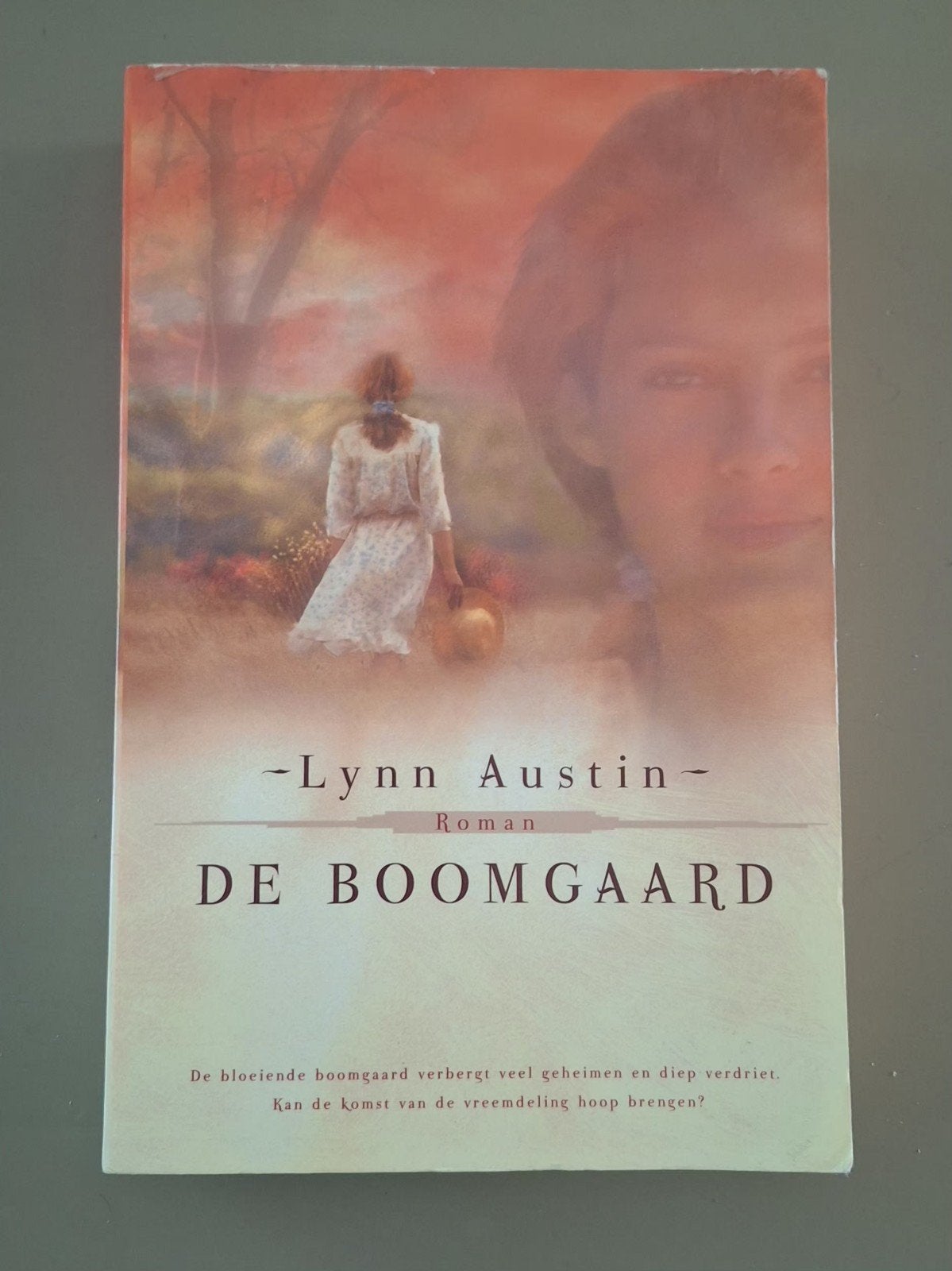 Lynn Austin - De boomgaard, Boeken, Ophalen of Verzenden, Gelezen, Lynn Austin