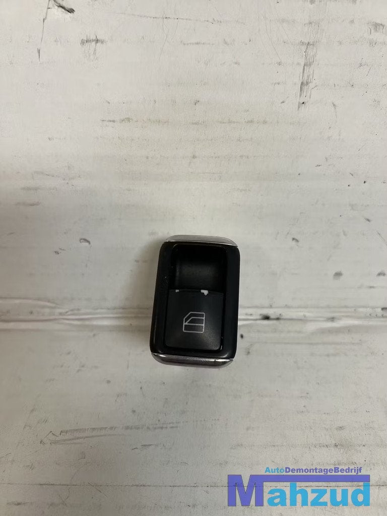 MERCEDES E W212 achterklep schakelaar A2049057601 2009-2013, Gebruikt, Mercedes-Benz AG, Mercedes-Benz, Ophalen of Verzenden