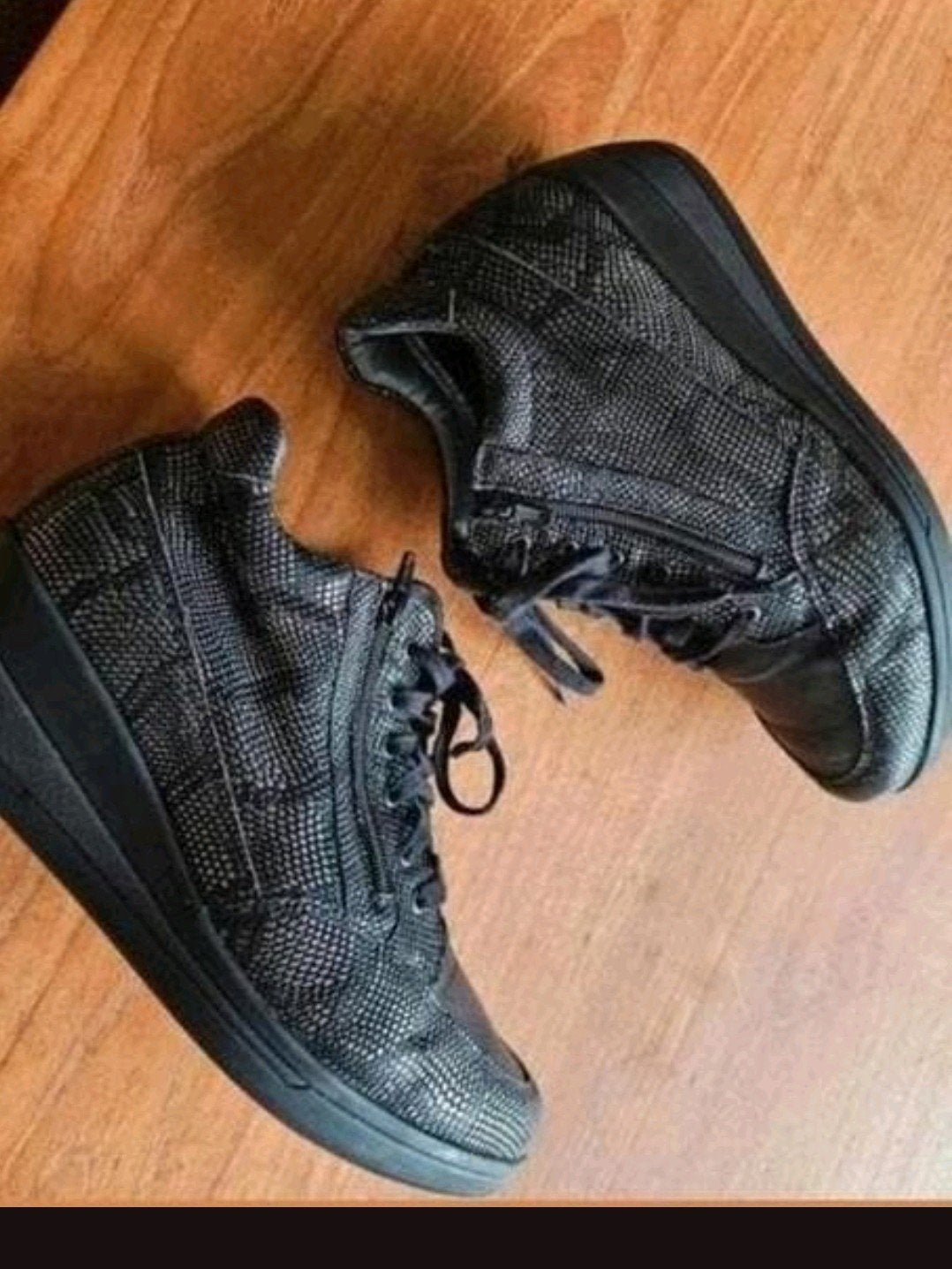 Xsensible halfhoge schoen met lage hak
Maat 6,5 H 40 zwart, Kleding | Dames, Schoenen, Xsensible, Schoenen met lage hakken, Zwart