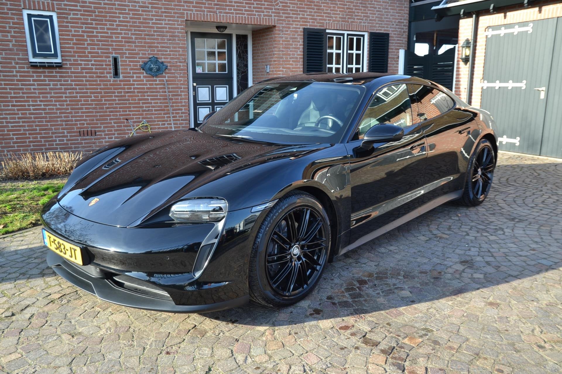 Porsche Taycan Performance 84 kWh - 544 PK - Airco - Navi+ca, Auto's, Porsche, Dealer onderhouden, Achterwielaandrijving, Gebruikt