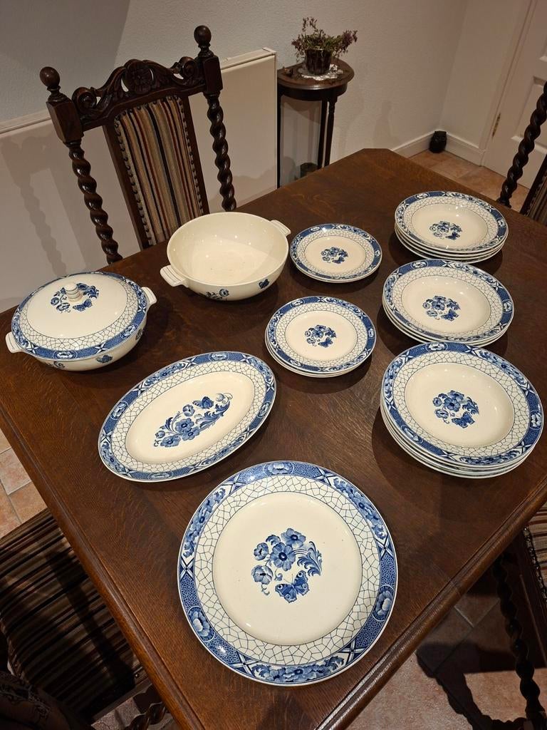 Servies Butterflij Maastricht, Antiek en Kunst, Antiek | Servies los, Ophalen