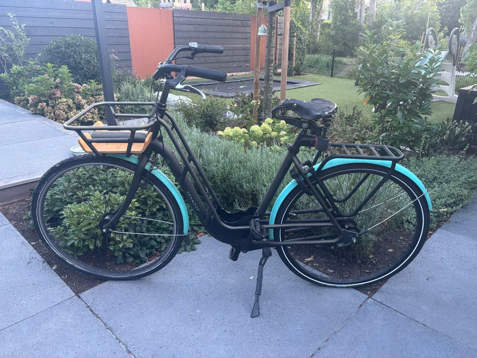 Van Moof damesfiets 28 inch, 3 versnellingen, Lepper zadel, Terugtraprem, Gebruikt, Versnellingen, Ophalen