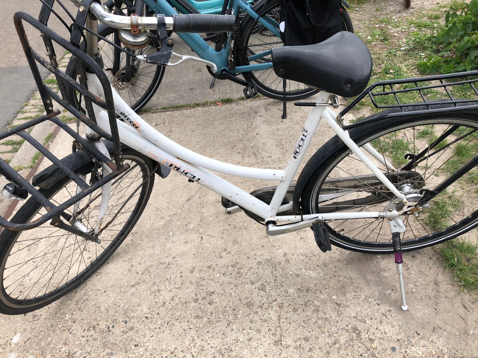 Stadsfiets puch met voorrek, Ophalen, Zo goed als nieuw