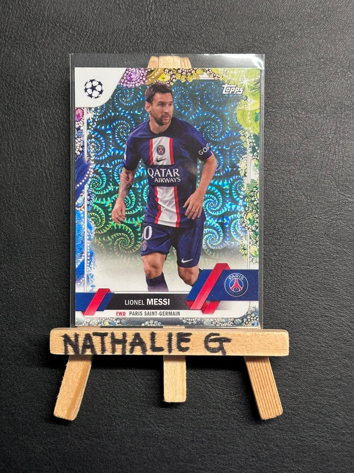 2022-23 Topps UEFA Carnaval Edition Messi #10 PSG 47/75, Ophalen of Verzenden, Nieuw, Spelerskaart