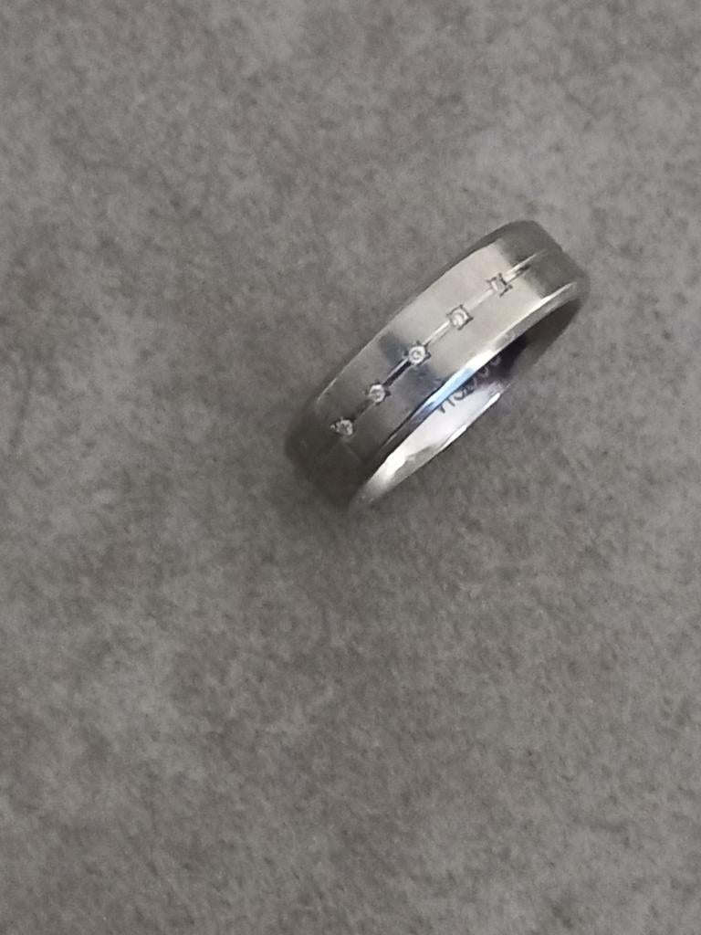 Boccia ring met 5 briljantjes maat 18, 18 tot 19, Gebruikt, Verzenden, Dame