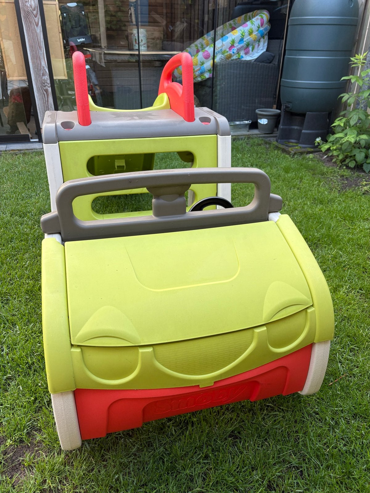 Smoby Speelhuisje met Glijbaan en Auto, Ophalen, Gebruikt, Glijbaan