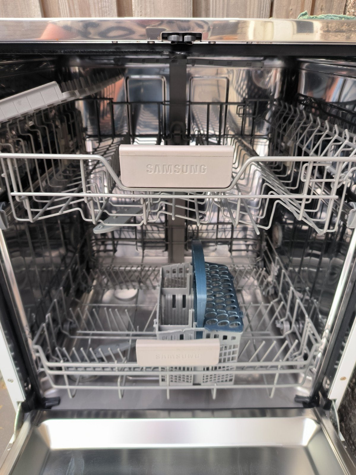 Goed werkende inbouw vaatwasser Samsung 2023, Witgoed en Apparatuur, Vaatwasmachines, Ophalen, Inbouw, Minder dan 85 cm