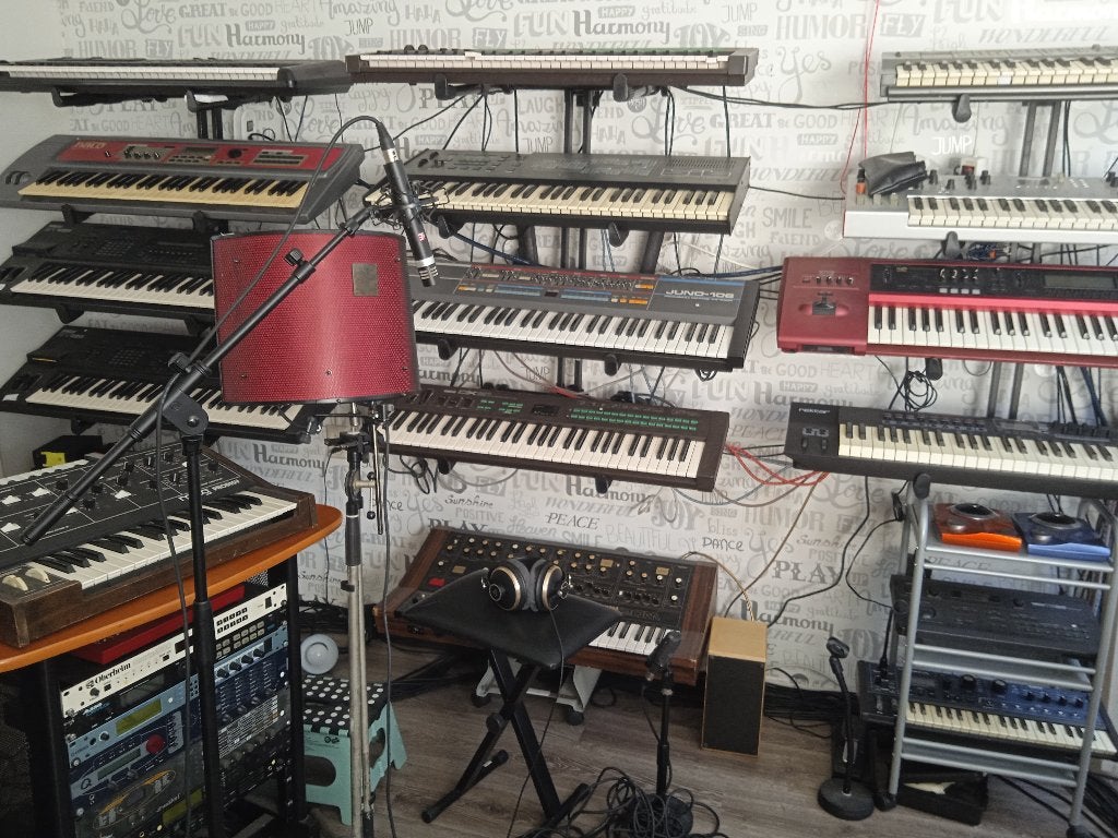 Roland Juno 106 in perfecte staat!, Muziek en Instrumenten, Synthesizers, Ophalen, 61 toetsen, Roland, Zo goed als nieuw