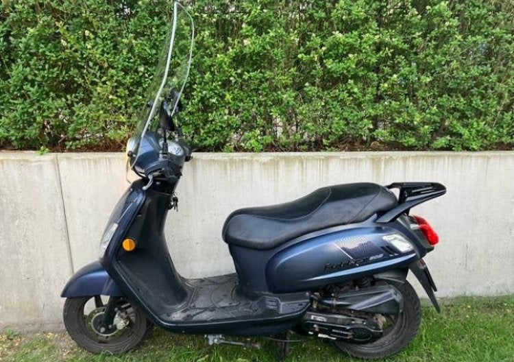 Sym fiddle 2, Fietsen en Brommers, Scooters | SYM, Zo goed als nieuw, Fiddle, Maximaal 45 km/u, Benzine, Ophalen