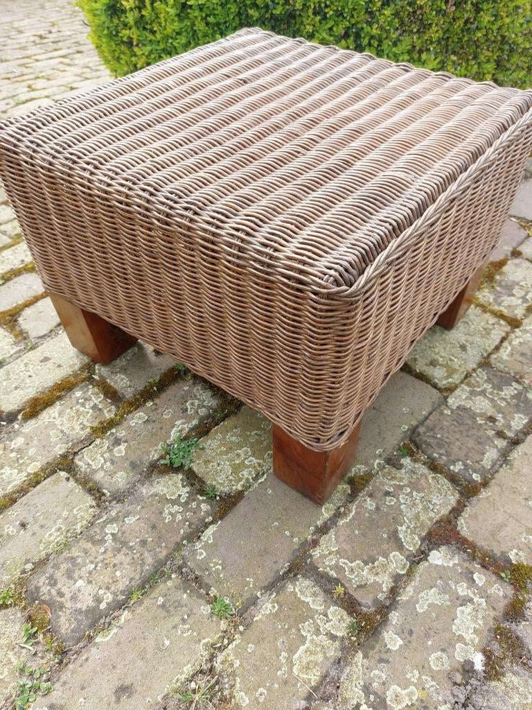 Landelijke rieten kruk/poef., Huis en Inrichting, Banken | Voetenbanken en Poefen, Ophalen, Minder dan 50 cm, Rond, Minder dan 50 cm