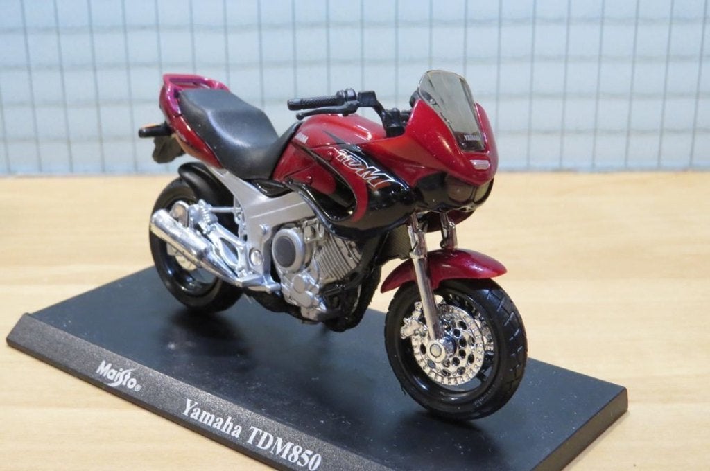 Yamaha TDM850 1:18 maisto blister, MayCheong, Maisto, Nieuw, Ophalen of Verzenden