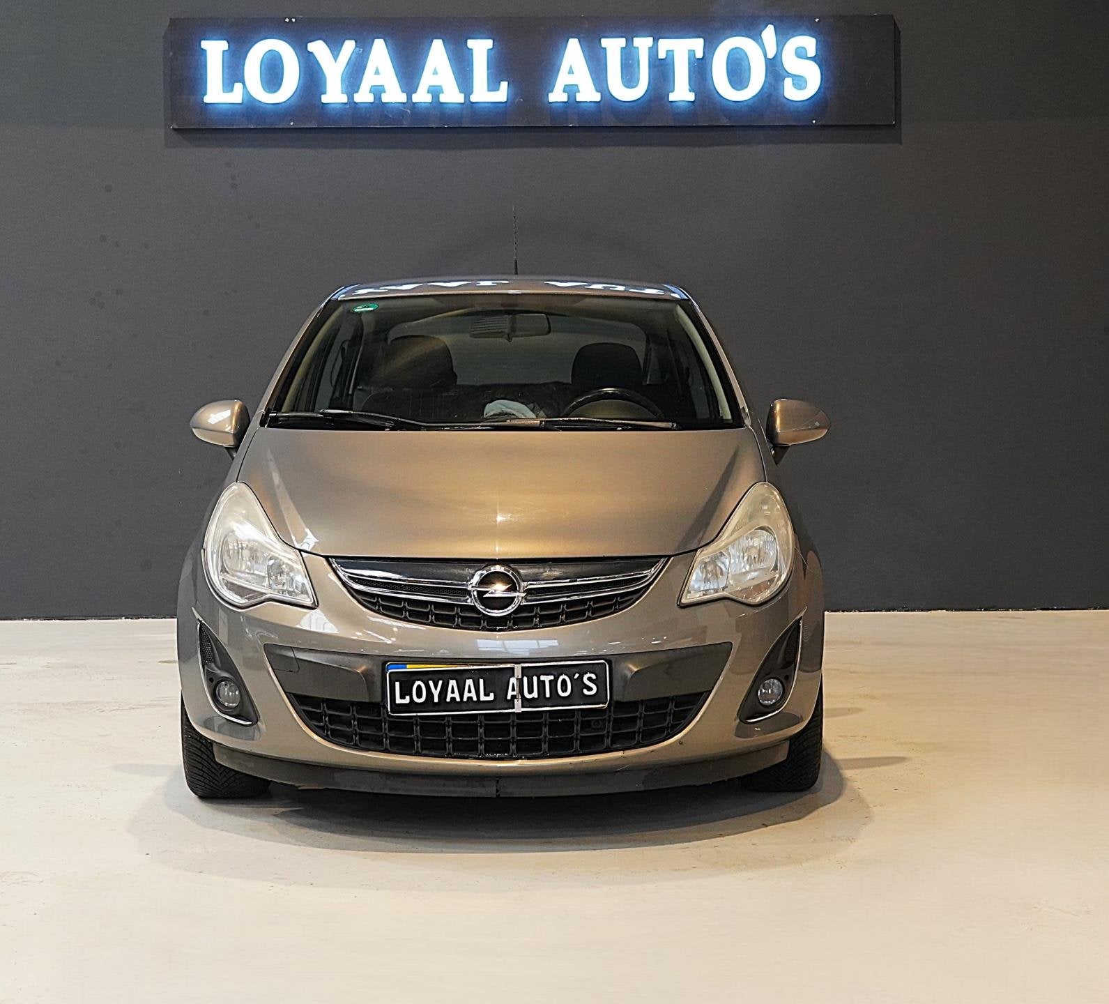 Opel Corsa 1.2-16V Anniversary Edition | AIRCO | CRUISE | EL, Voorwielaandrijving, Euro 5, Gebruikt, 4 cilinders