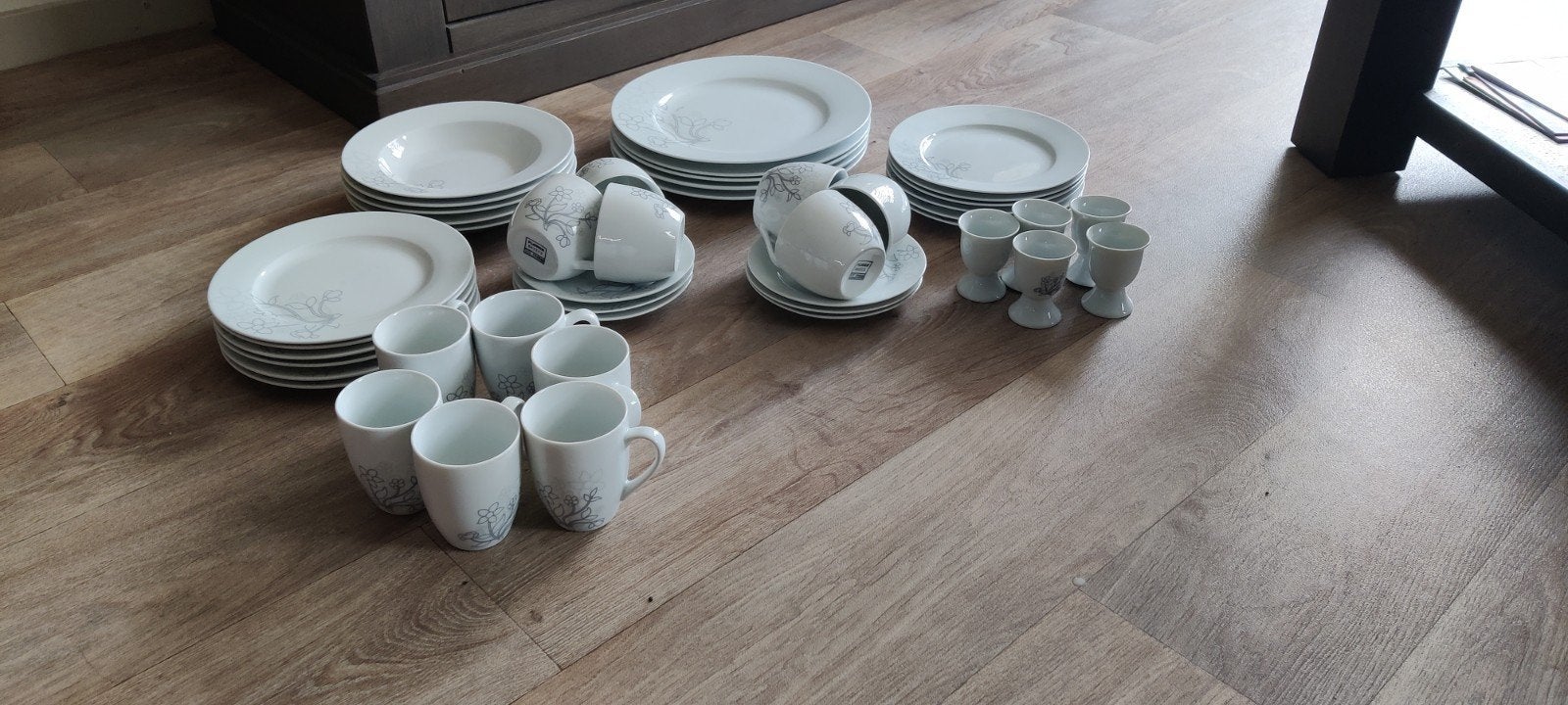 Flower Basics servies set - zo goed als nieuw, Ophalen, Overige merken, Keramiek, Zo goed als nieuw