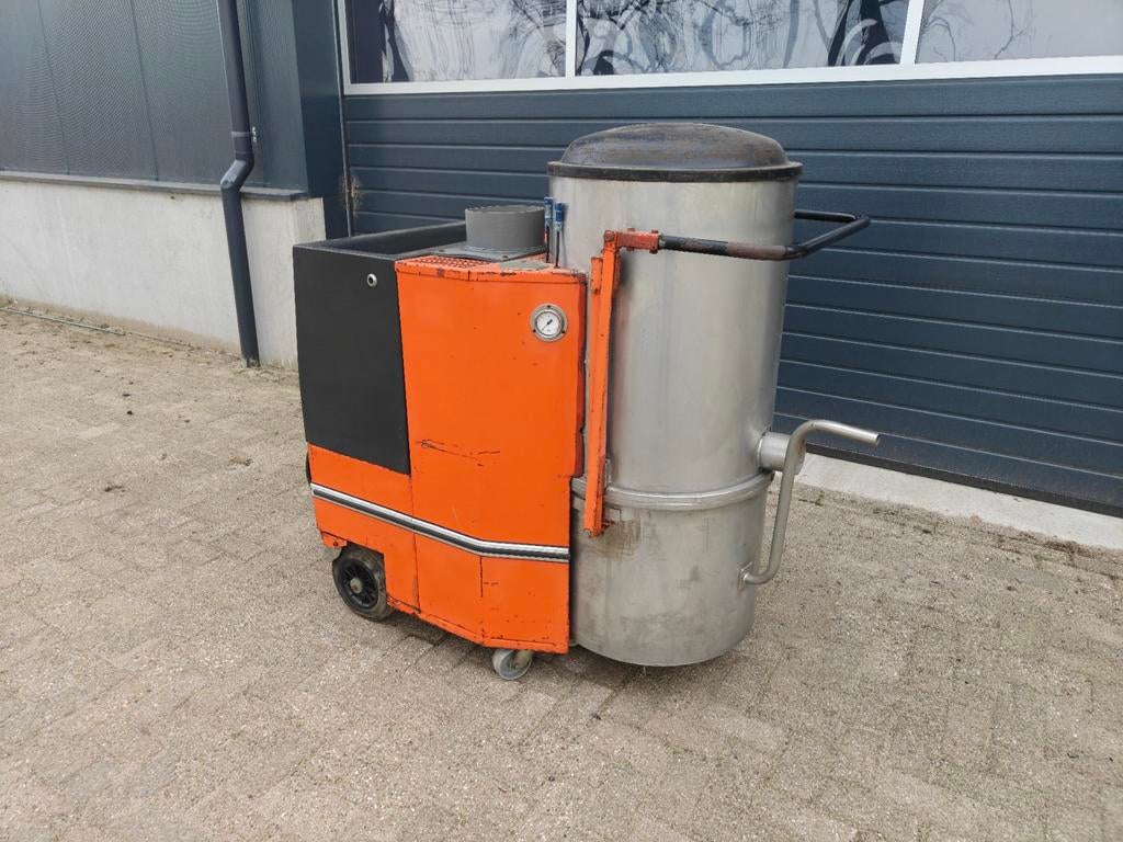 Kiekens industriële stofzuiger 11Kw 660m3/u, Ophalen, Gebruikt