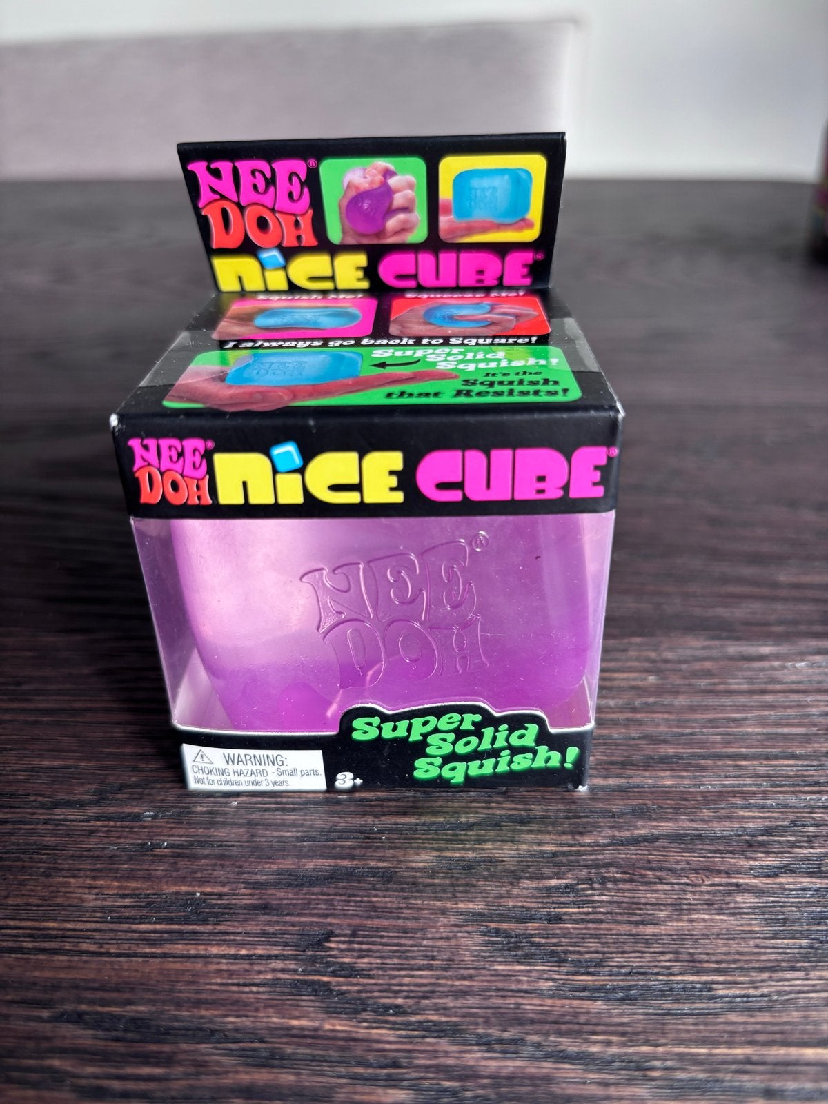 NeeDoh Nice Cube Squishy Fidget Speelgoed Paars, Kinderen en Baby's, Ophalen of Verzenden, Nieuw, Jongen of Meisje