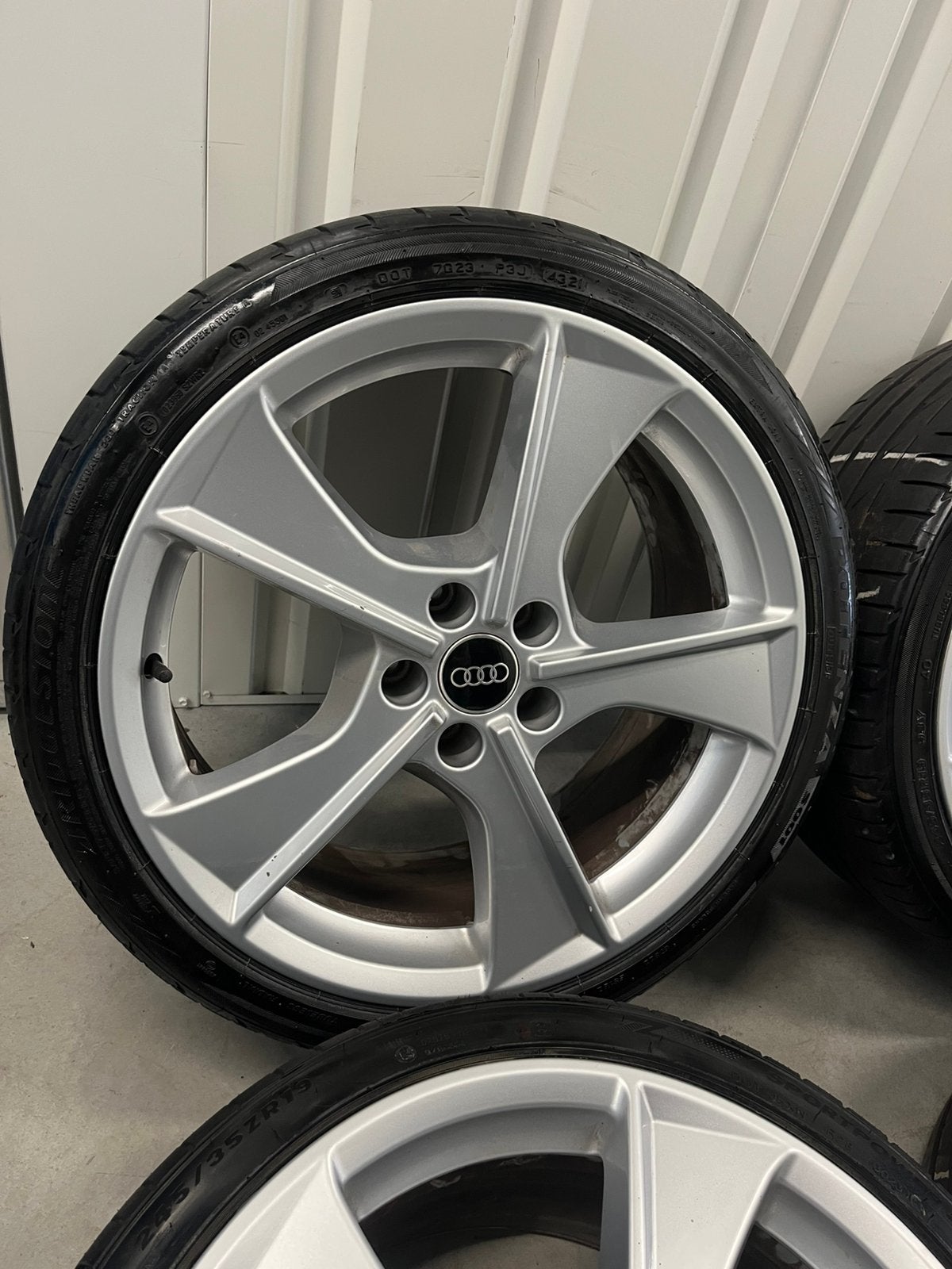 Audi A4 Orgineel 19 inch 5x112, Auto-onderdelen, Banden en Velgen, 235 mm, Zomerbanden, Ophalen