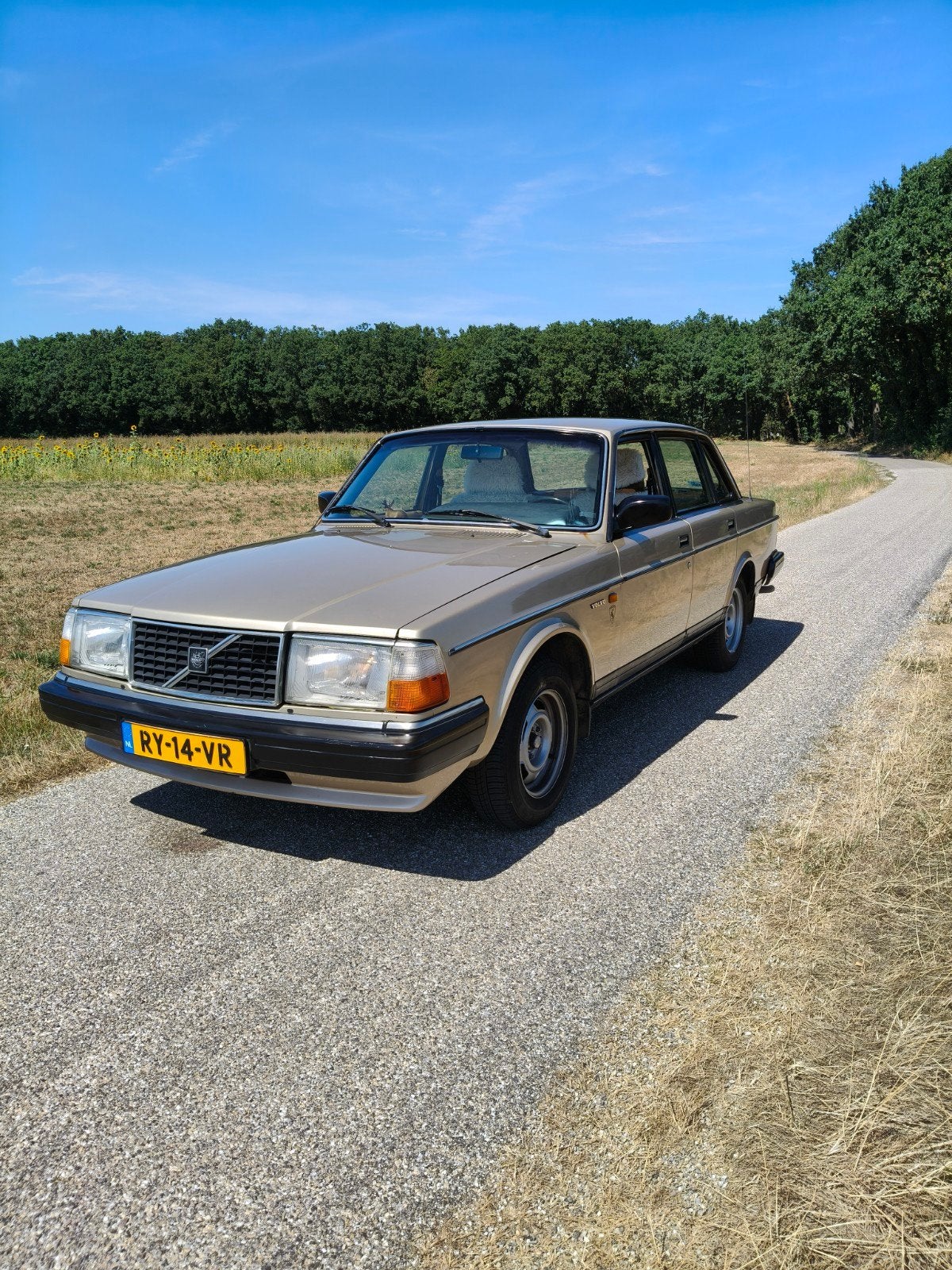 Volvo 240 2.3 GL B6 1987 Beige Belastingvrij, 621 kg, 4 cilinders, Beige, Origineel Nederlands