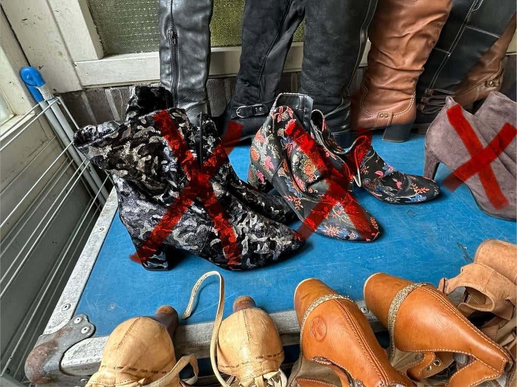 Diverse collectie laarzen en schoenen, Kleding | Dames, Schoenen, Ophalen, Gedragen, Zwart, Hoge laarzen