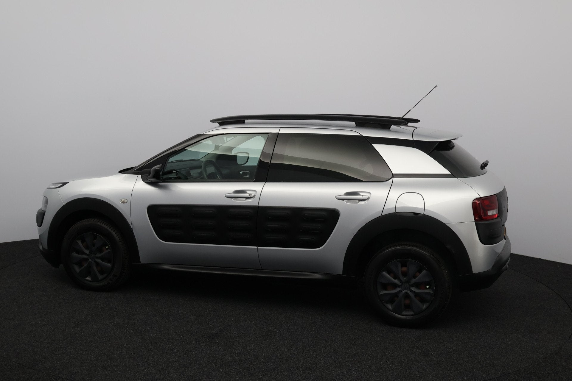 Citroën C4 Cactus 1.6 BlueHDi Business /Navi /Climat /Cruis, Voorwielaandrijving, Gebruikt, Euro 6, 96 €/maand