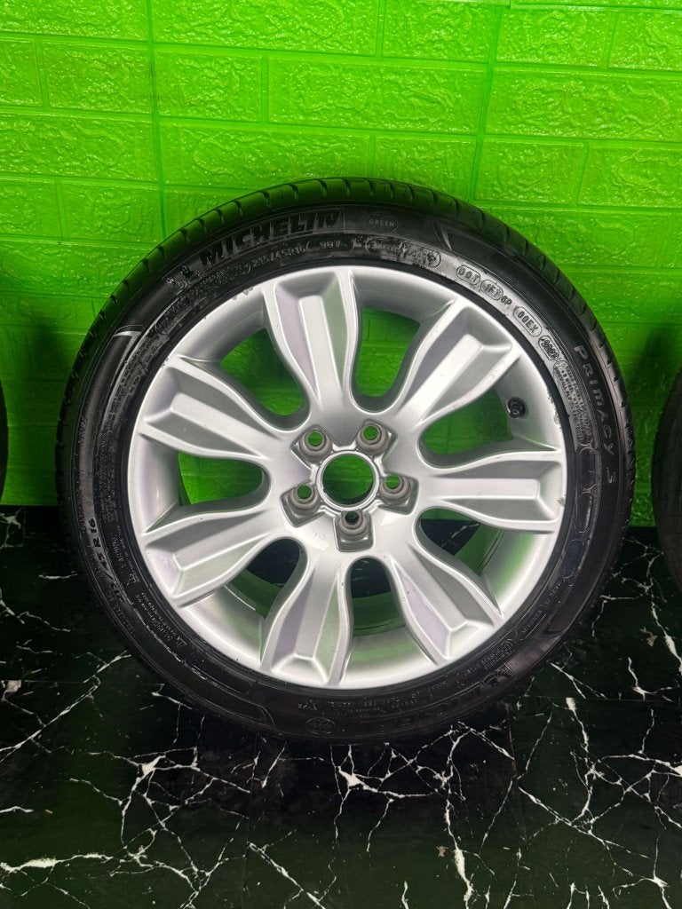 Originele Audi A1 velgen 16" 5x100 zomerset ibiza polo golf, Auto-onderdelen, Niet ingevuld, 16 inch, Banden en Velgen, Niet ingevuld