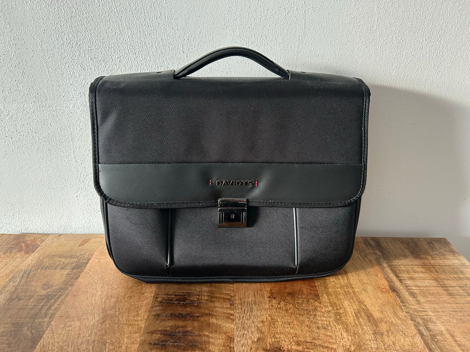 DAVIDTS Laptoptas / Schoudertas Zwart, Computers en Software, Laptoptassen, 15 inch, Schouderband, Aktetas, Ophalen of Verzenden