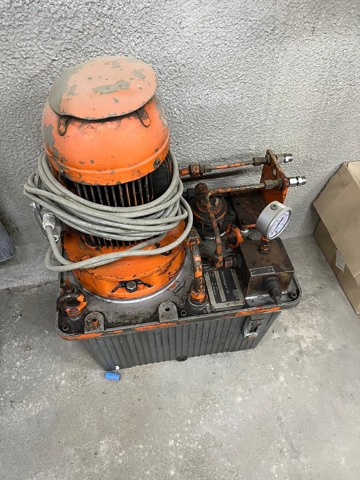 Oliepomp, Doe-het-zelf en Verbouw, Motoren, Ophalen, Zo goed als nieuw, Overige typen, 1800 rpm of meer